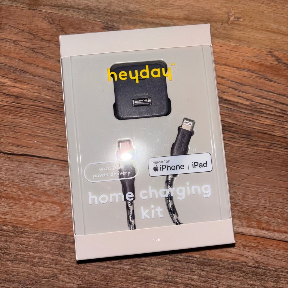 heyday Home Charging Kit USB-C USB-A Wall Adapter 6ft Lightning Cable
